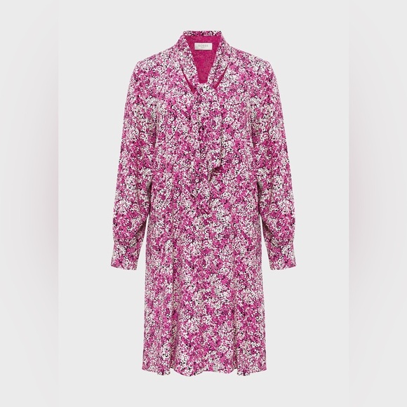 Monroe Dress
Hobbs Floral Pink Dress - Picture 4 of 10